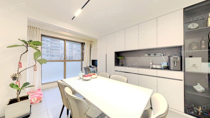 御景园精装修三羊开泰三居室诚意出售-餐厅