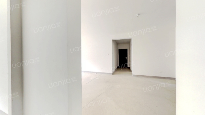 14号楼 一层带100平米院 南北通透3居F 毛坯 看房方便-客厅