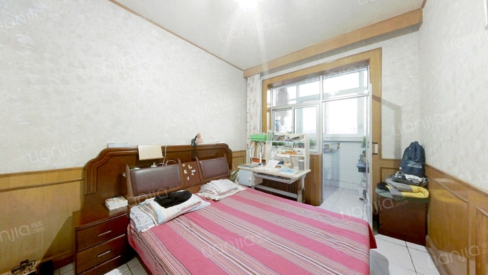 华光小区 3室2厅 南 北-卧室A