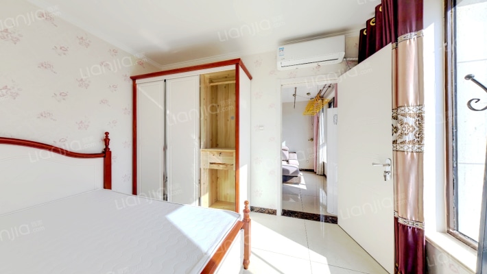 鸿坤理想湾北区全朝阳小三居，采光好，视野好。-卧室C