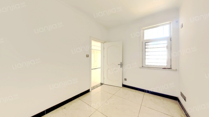 房主诚心出售凯旋门精装修3居两卫，拎包入住，，-卧室A