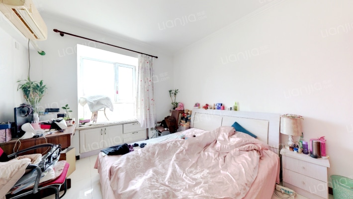 南向两居拎包入住，楼层好，采光好-卧室A