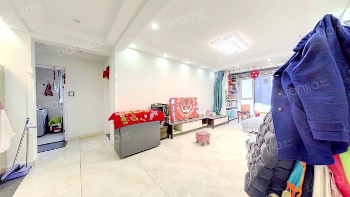 精装修 南北通透3居 拎包入住 满二 带家具家电-客厅