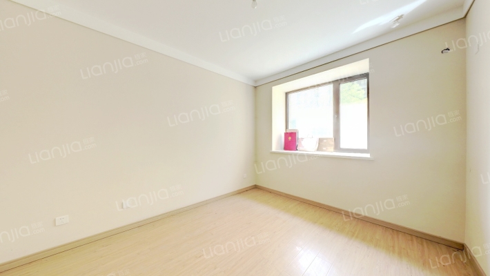 理想湾 大F通透三居 带80平小院 简单装修-卧室C