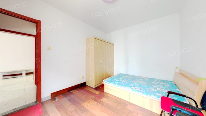 理想城一期，地理位置优越，满五税费低，配套齐全-卧室B