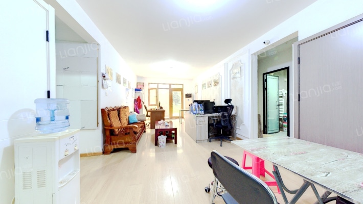 南北通透三居，采光充足 视野广阔 交通便利-客厅