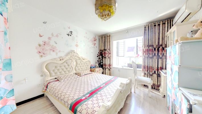 翡翠城精装两居出售房主自住标准装修-卧室B