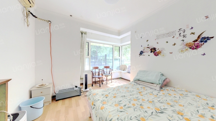 K2狮子城南区 6室2厅 南 北-卧室D