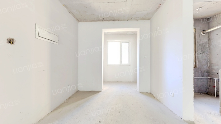 ，户型好，南北通透，采光高，交通便利，小区人车分流-餐厅