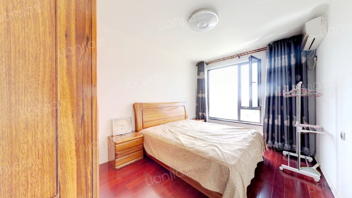 近高铁 南两居 高层无遮挡 位置安静 精装修-卧室A