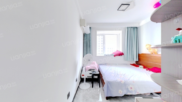 联合七号院  南向三居室  精装婚房  中间楼层-卧室B