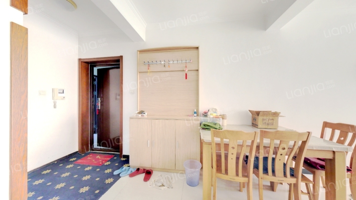 此房房本满五 带车位 双塔辖区 精装修自住-餐厅