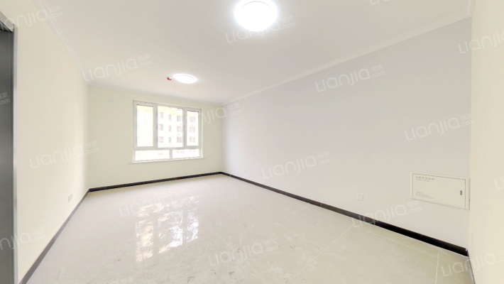 此房业主装修未住高楼层视野好交通便利配套设施齐全-客厅