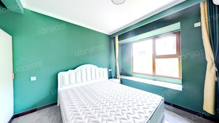 鸿坤理想尔湾 3室1厅 南 北-卧室C