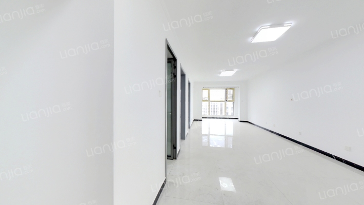 高铁东站朝南小三居，视野开阔没有遮挡-客厅