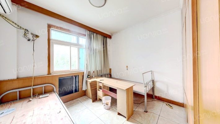 康隆小区 4室2厅 南 北-卧室B