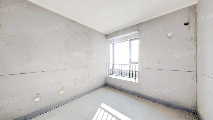 出售天伦湾小区，环境优美，保利物业集中供暖二居室。-卧室B