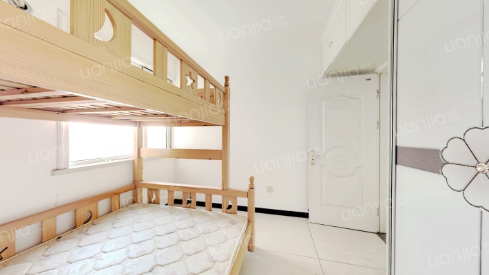 南向格局 楼层好 视野宽阔 适合居住-卧室A