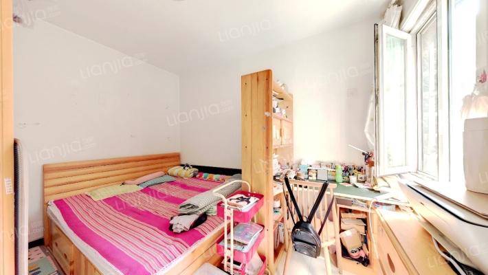 翔天万和城 2室1厅 南-卧室B