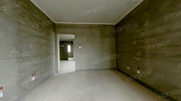 房子是南北通透三居，中间楼层，没有遮挡视野好-卧室C