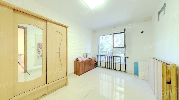 新上全南两居 房本满五 自住装修-卧室B