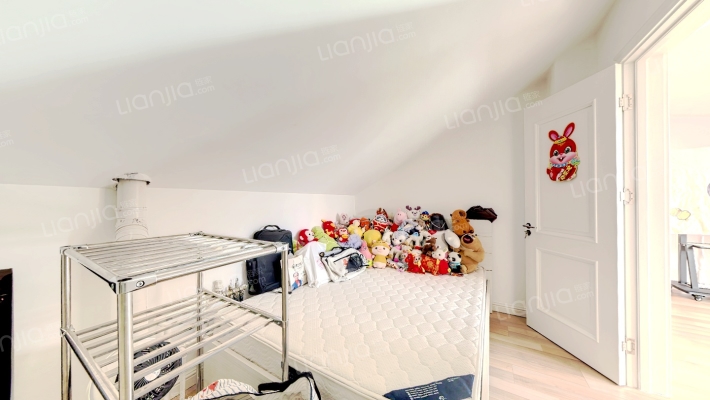 洋房上跃，复式，独立电梯厅，7米横厅-卧室C