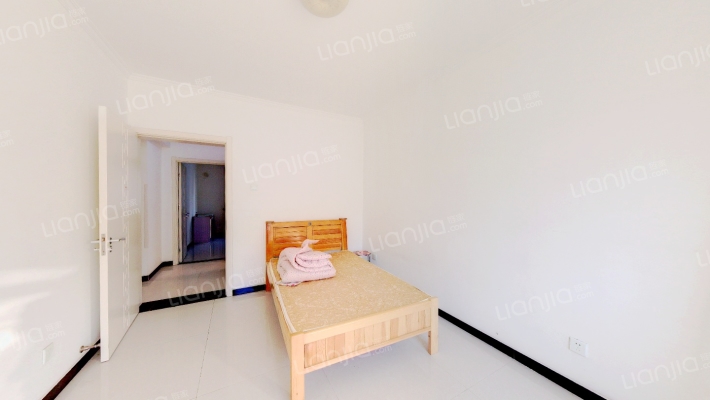 钻石广场小区，精装未住大两居，楼层好出行方便-卧室B