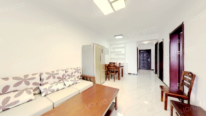 牛津花园   南向两居室    精装修   随时看房-客厅