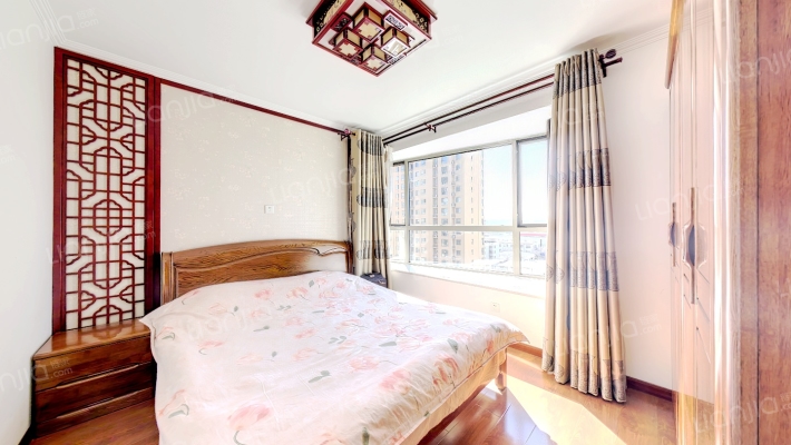 钻石商圈  御景园精装两居  双卫  好位置  拎包入住-卧室B