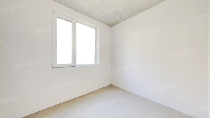 香邑溪谷玫瑰园南北通透三居洋房，70年大产权花园洋房-卧室C