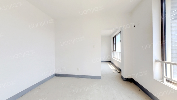 鸿坤理想湾北区 3室1厅 南-卧室C