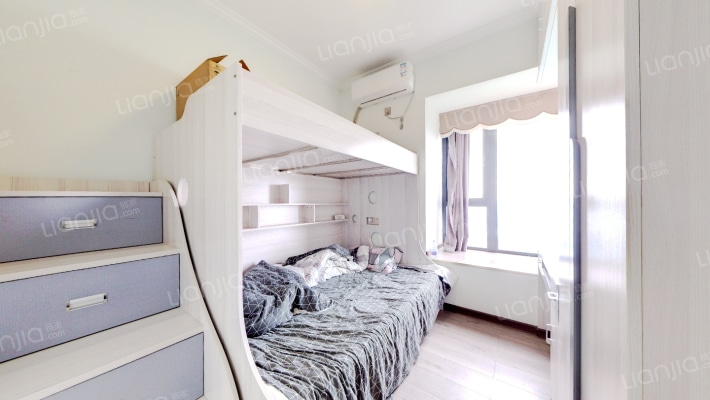 精装正规两房，视野开阔，小区环境优美，物管好-卧室A