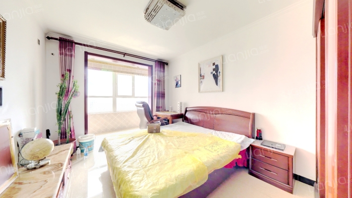 838沿线，70年大产权 房本满五唯一-卧室B