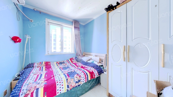 15号楼 精装修 高楼层 进门大卧室 南北通透-卧室B