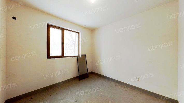 毛坯 三居 一层带大花园 急售-卧室B