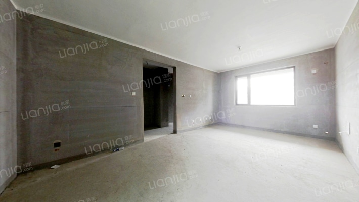 房本满二，南北通透三居，高楼层，采光好-客厅