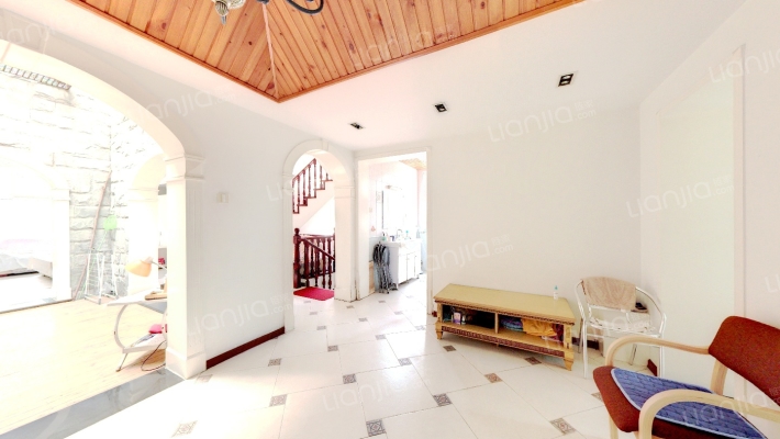 玫瑰假日 4室3厅 南 北-餐厅