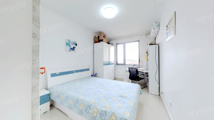 开发区南北三居精装修，中间楼层，采光好-卧室B