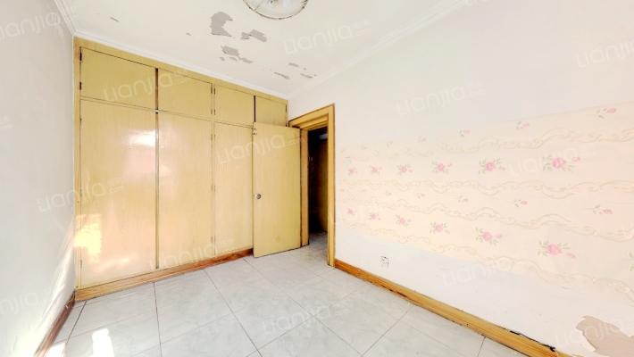 七十年大产权   小区环境好   户型方正-卧室A