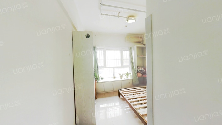 东兴北街两居 公寓公摊小 小区位置好 配套齐-卧室B