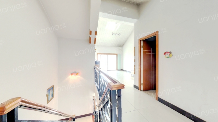 平安小区六号院 4室2厅 南 北-客厅B