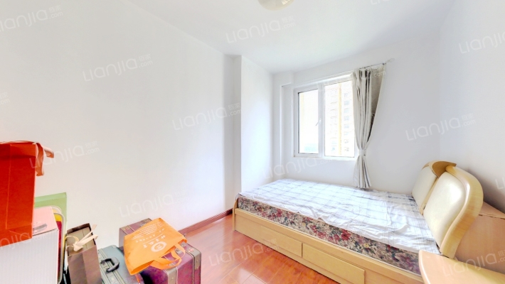 房本在手，随时交易，采光充足，带装修-卧室C