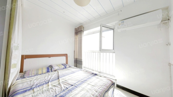 集中供暖跃层户型 拎包入住 业主诚意出售-卧室A