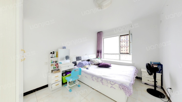 全南两居！户型方正 高楼层 ，满五唯一 带车位-卧室A