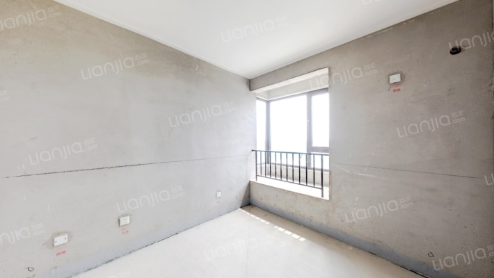 此房是 中间楼层 采光无遮挡 集中供暖。-卧室B