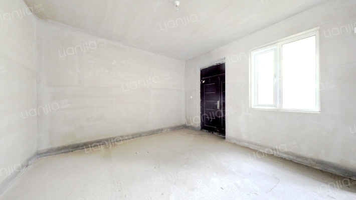 三层别墅 户型方正  顶层露台 一层养花-餐厅