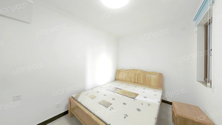 小区西侧，精装修全阳小三居，品牌家具家电-卧室A