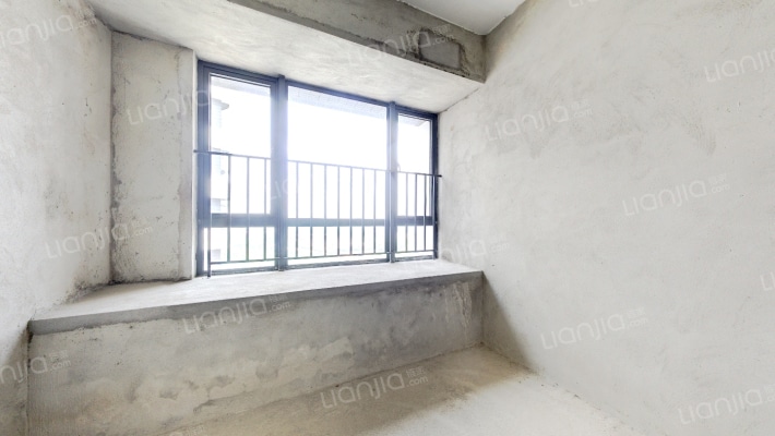 业主置换惠州，金屋出售即刻三房购入华侨城-卧室B