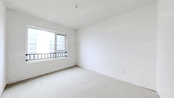 桃源新都孔雀城南北通透三居室，毛坯随意装修-卧室A