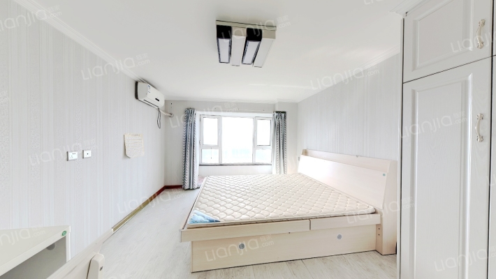 精装 买一层多一层 看房有钥匙-卧室A